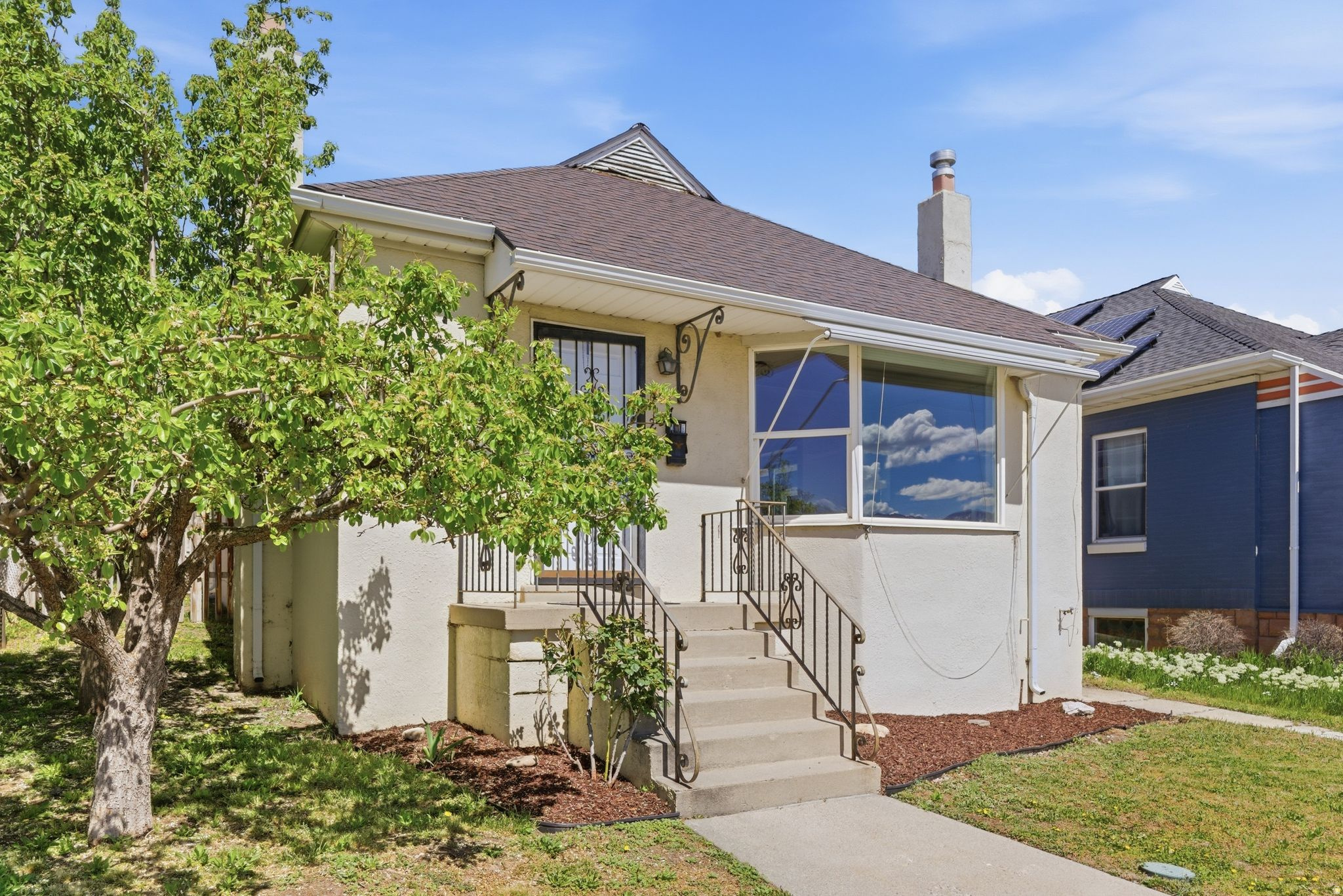 THE AVENUES - Residential