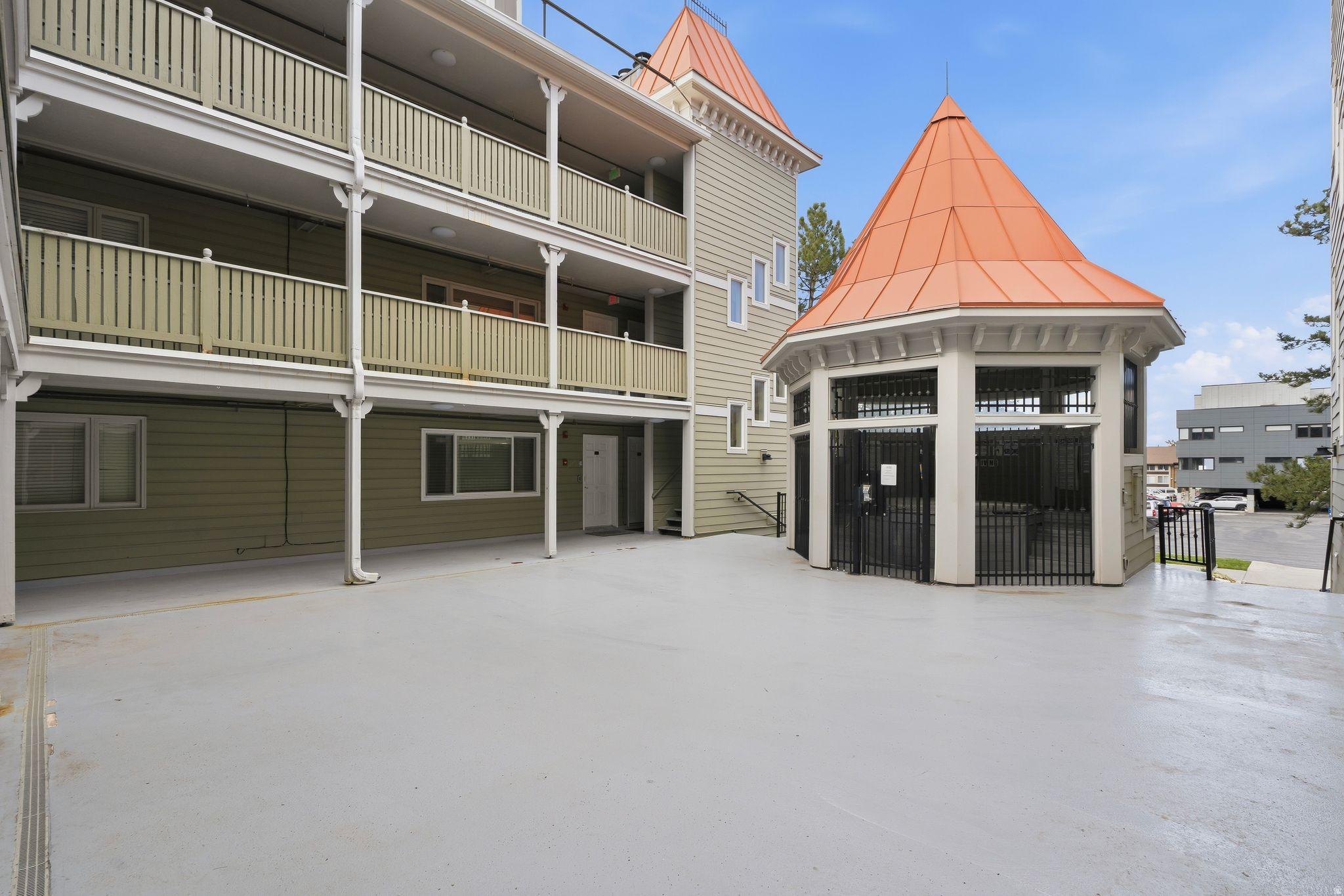 SUNCREEK - Residential