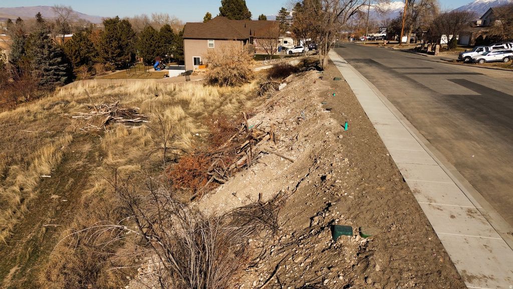 Photo of 327 N 500 E #2B, Payson, UT 84651 (MLS # 2133055)