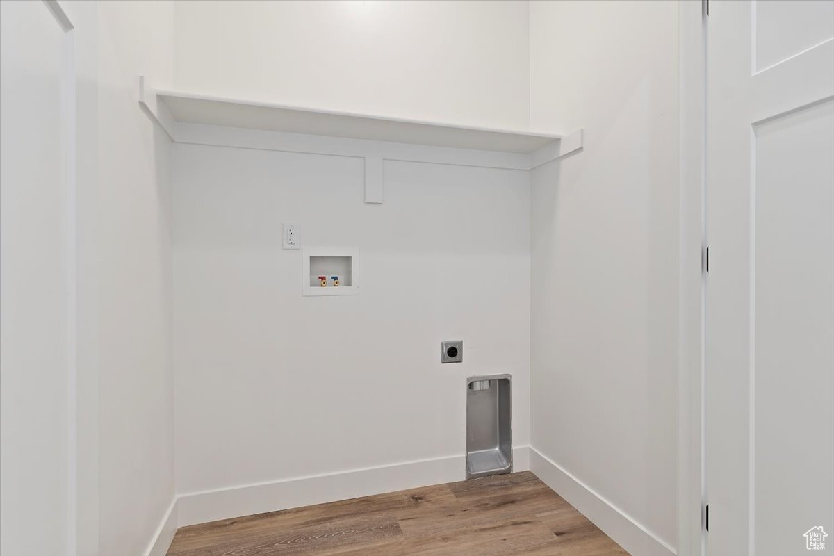 WESTFIELDS CENTRAL - Residential
