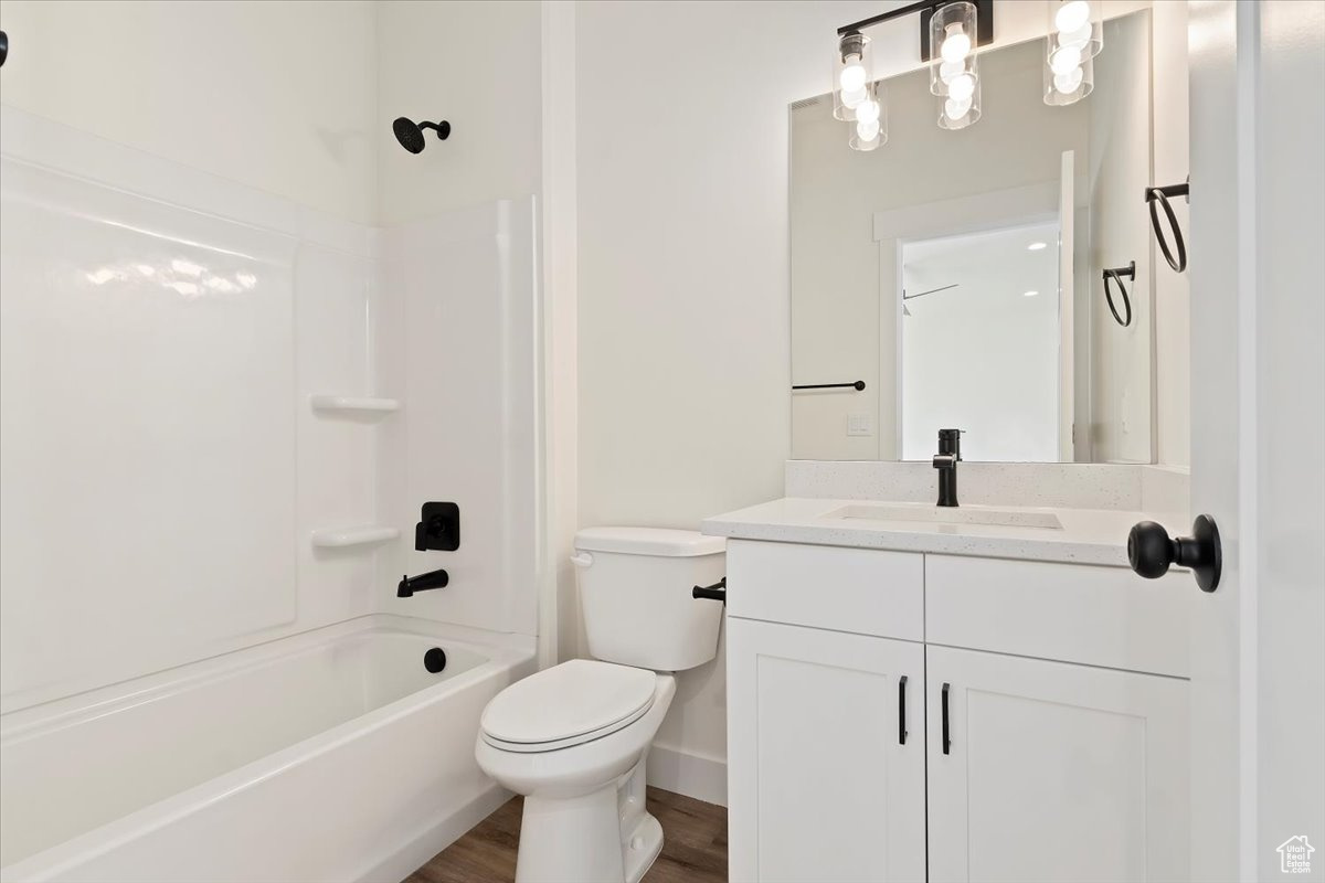 WESTFIELDS CENTRAL - Residential