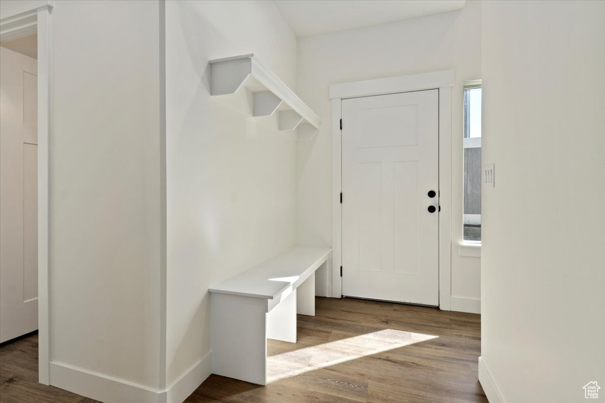 WESTFIELDS CENTRAL - Residential