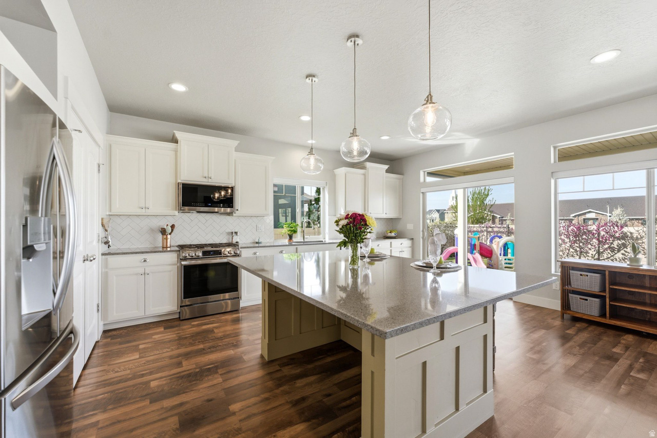 HOLBROOK FARMS - Residential