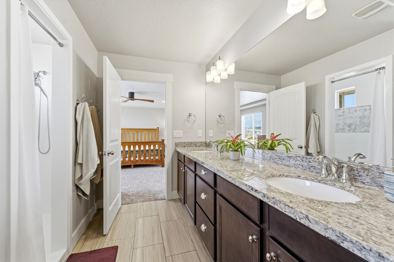 HOLBROOK FARMS - Residential