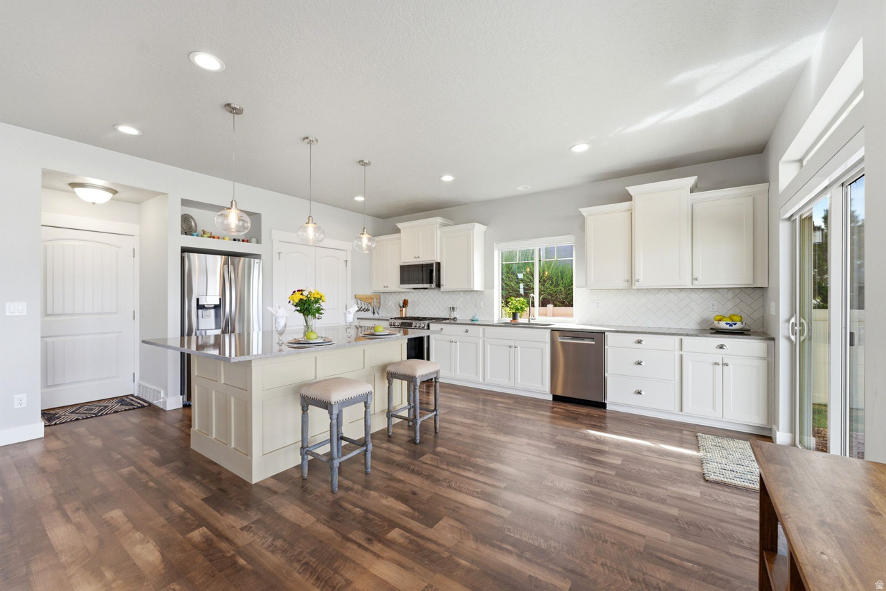 HOLBROOK FARMS - Residential