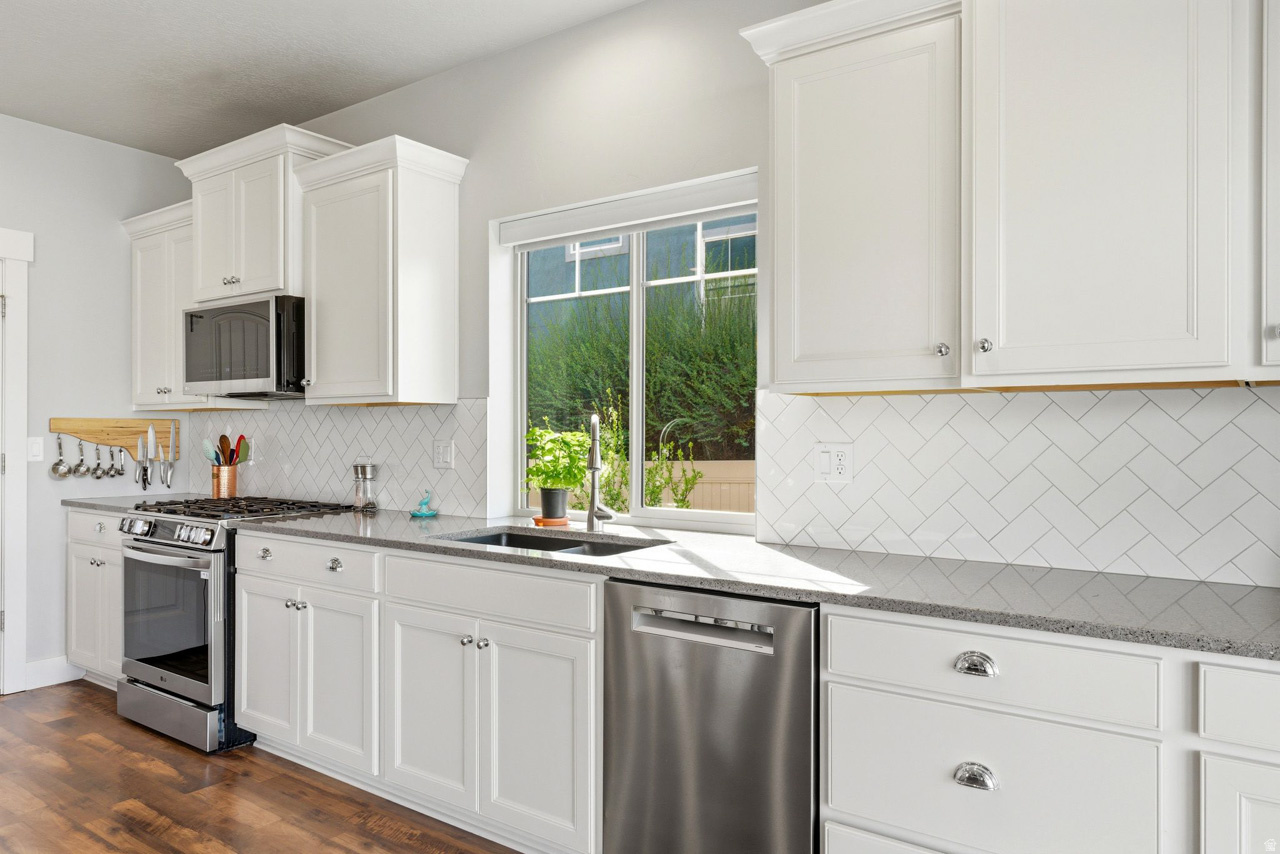 HOLBROOK FARMS - Residential