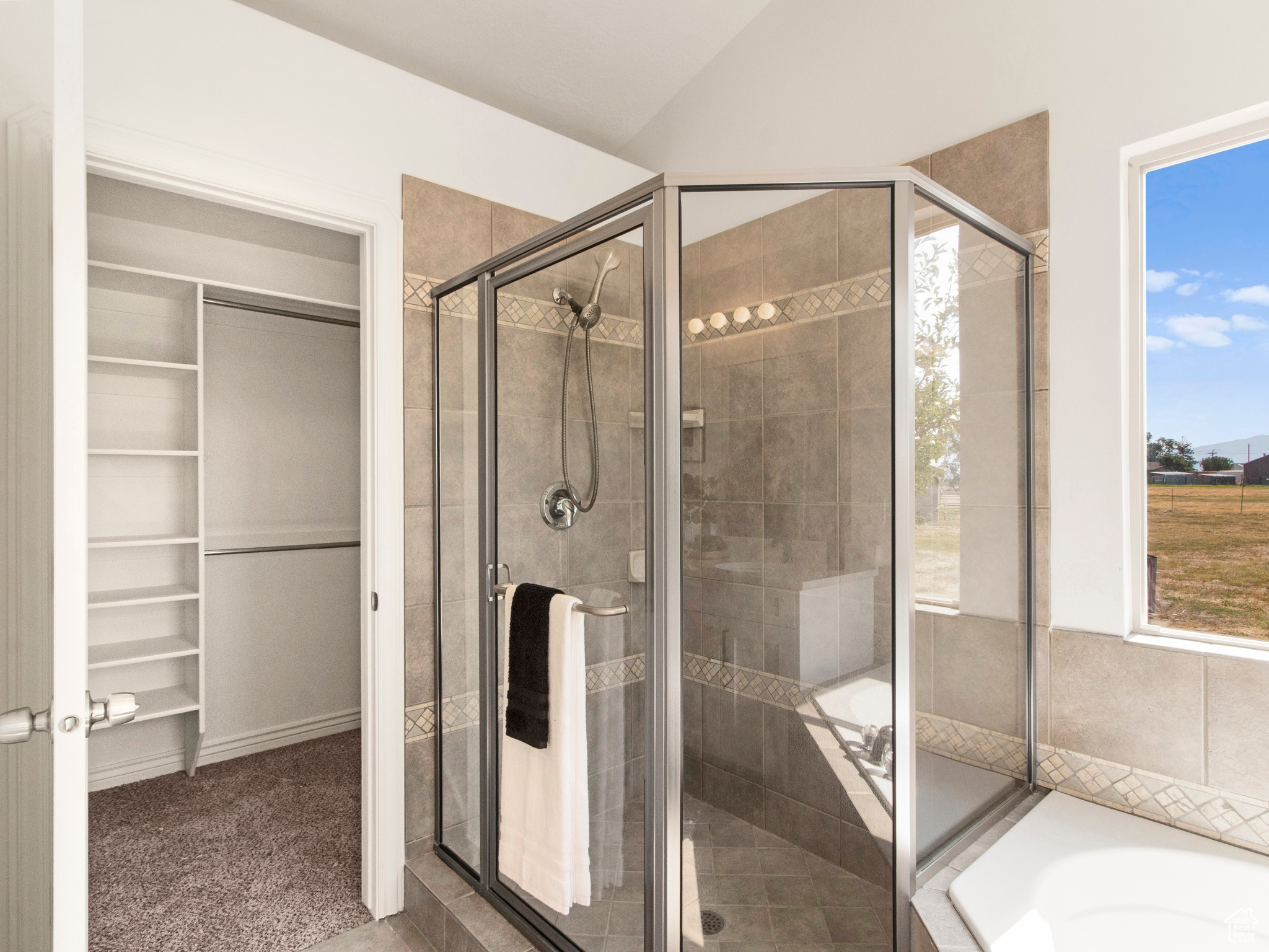 BUZIANIS RANCHETTES - Residential