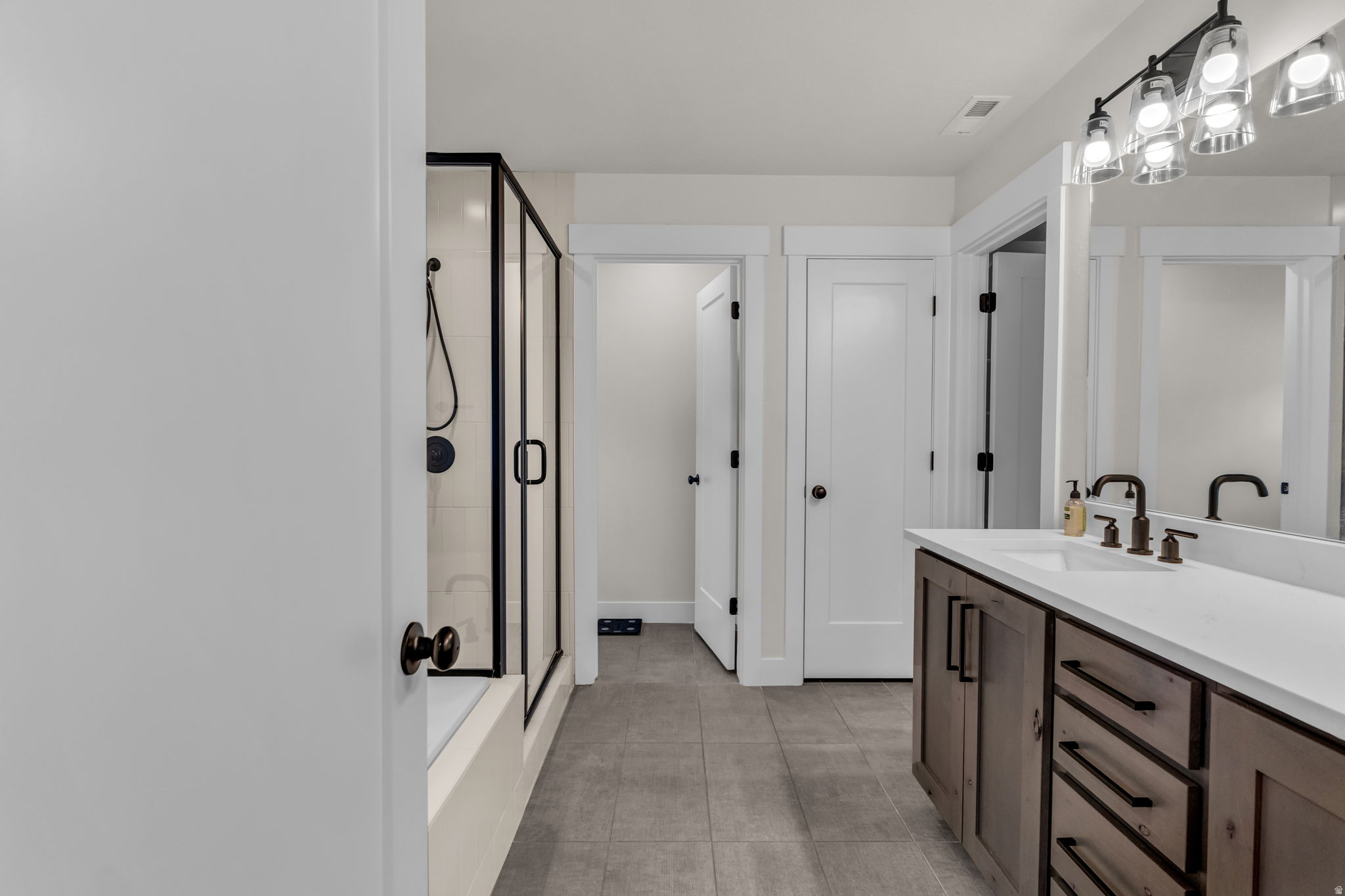 HIGH POINTE - Residential