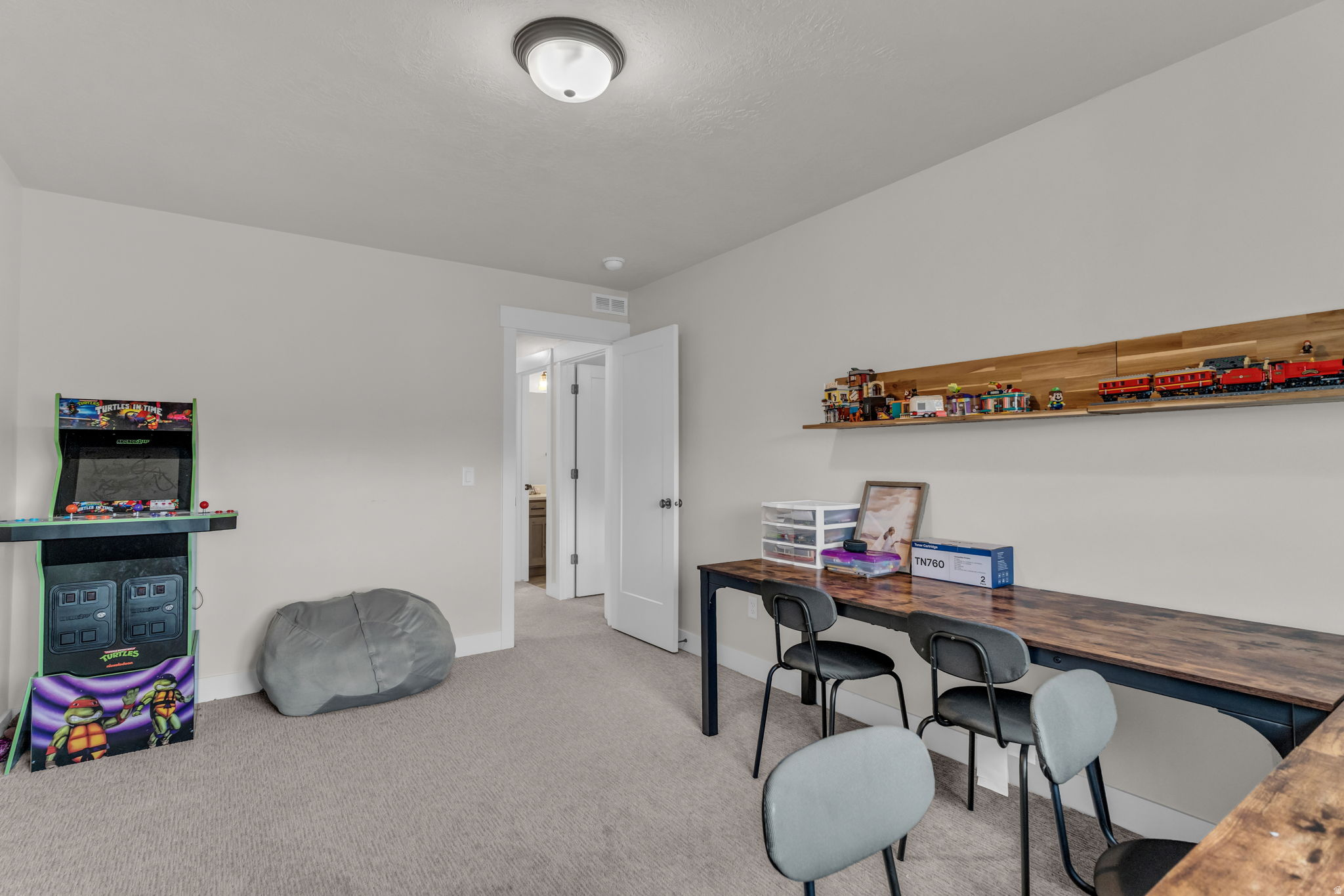 HIGH POINTE - Residential