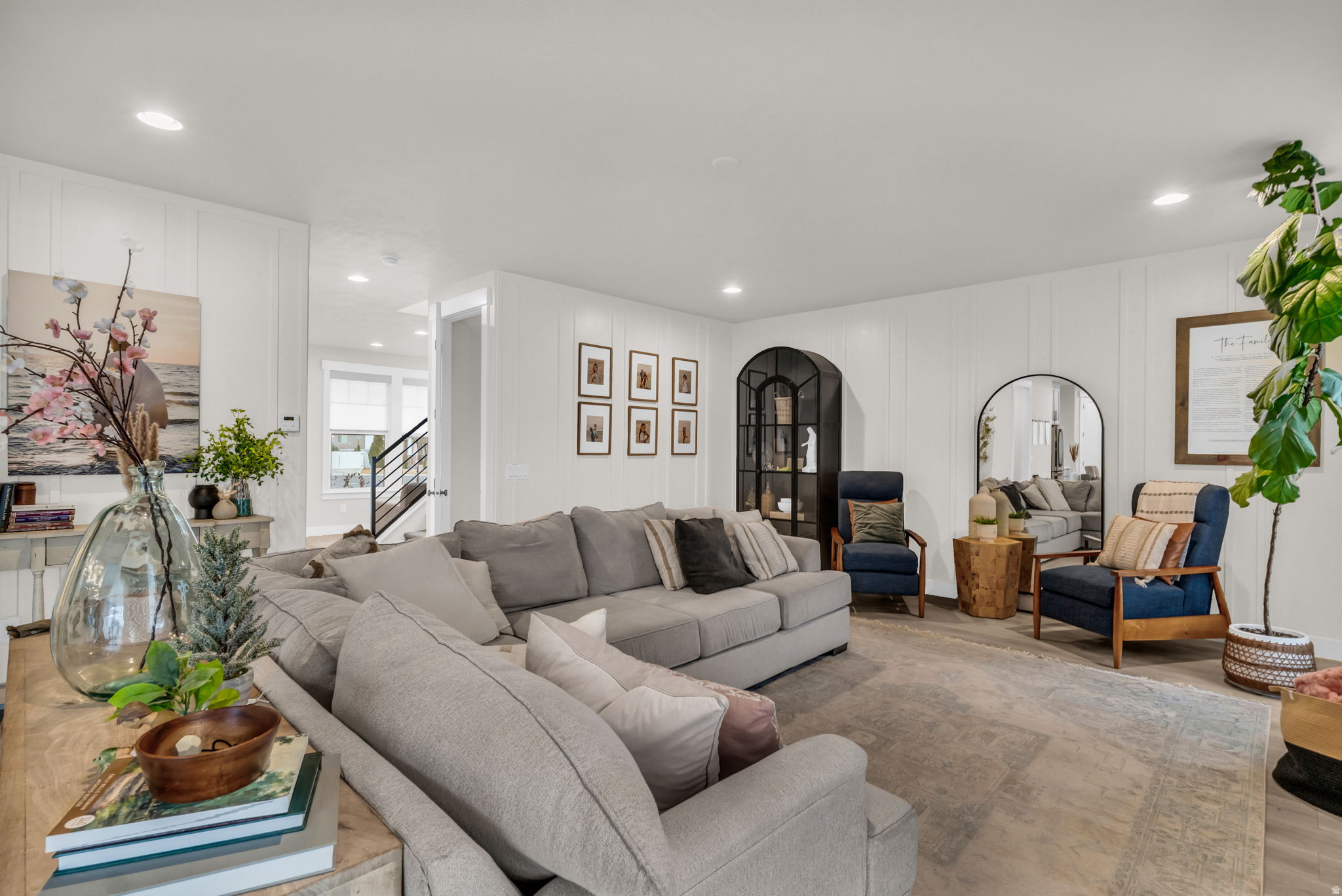 HIGH POINTE - Residential