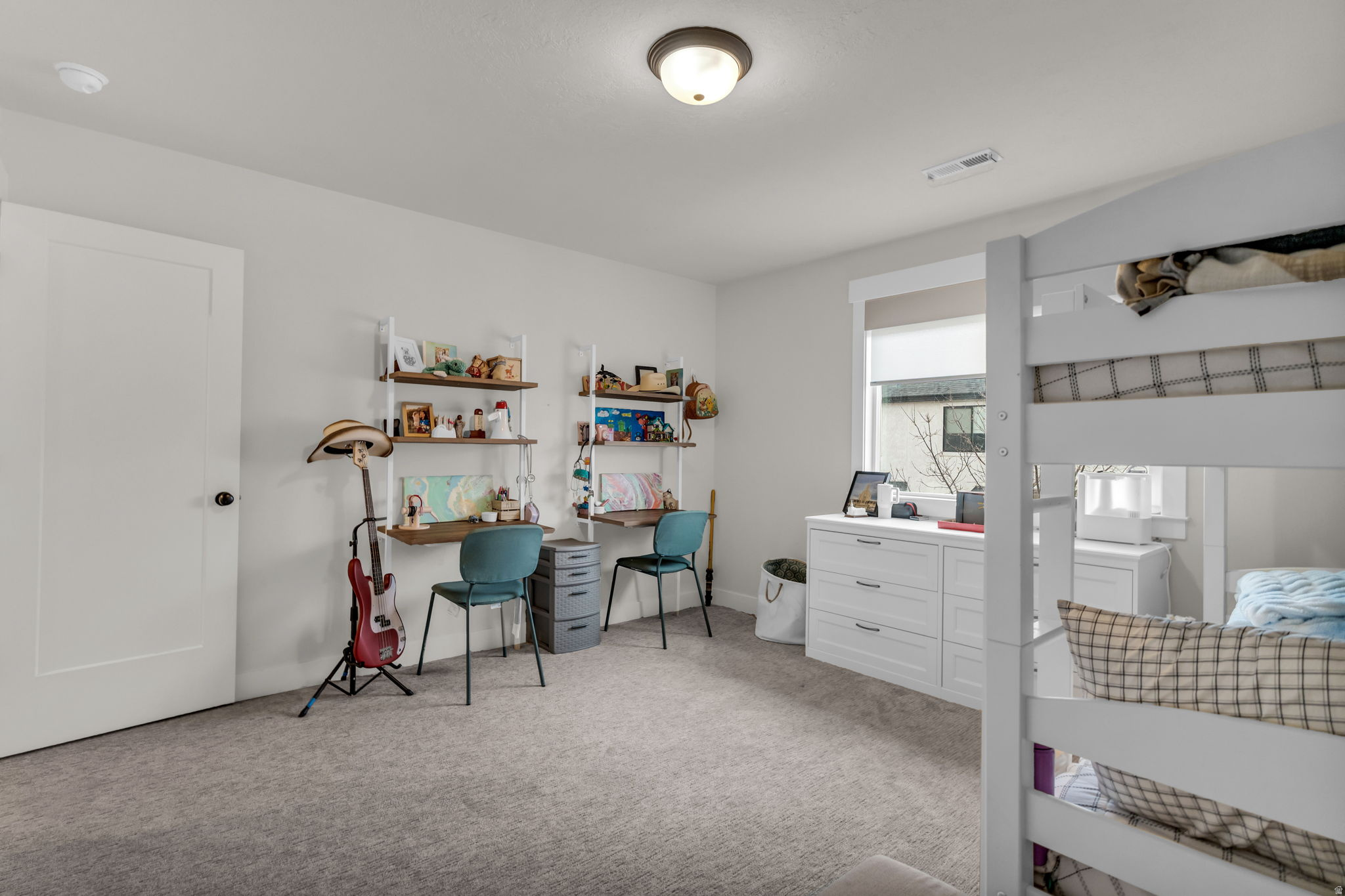 HIGH POINTE - Residential