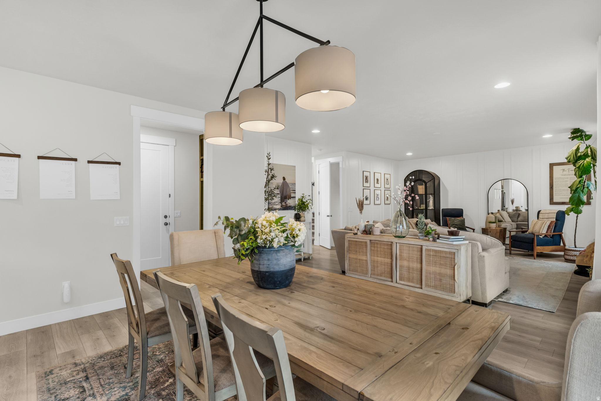 HIGH POINTE - Residential