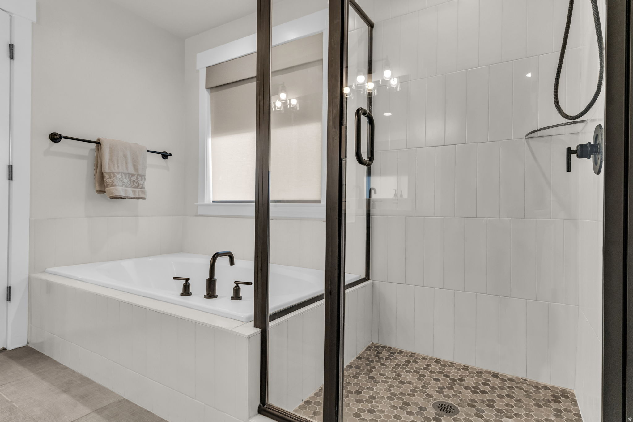 HIGH POINTE - Residential