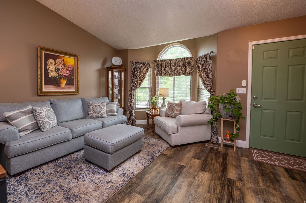 Photo of 463 W 2125 N, Harrisville, UT 84414 (MLS # 2162105)