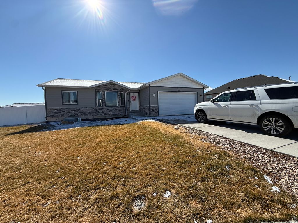 Photo of 2102 E 1820 S, Naples, UT 84078 (MLS # 2138933)