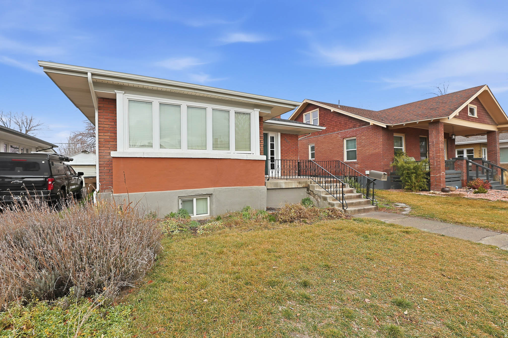 FIVE ACRE - Residential Lease