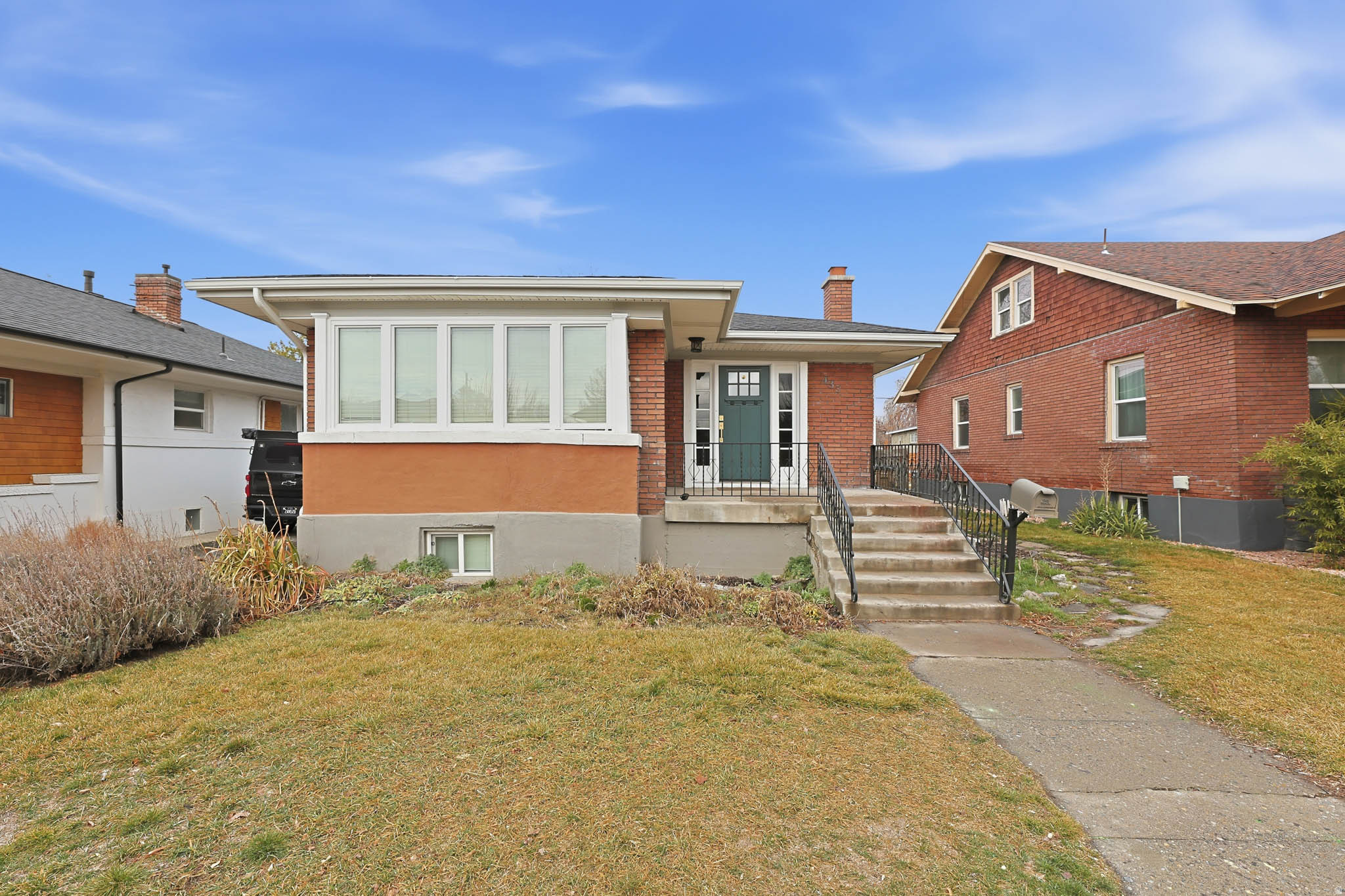 FIVE ACRE - Residential Lease