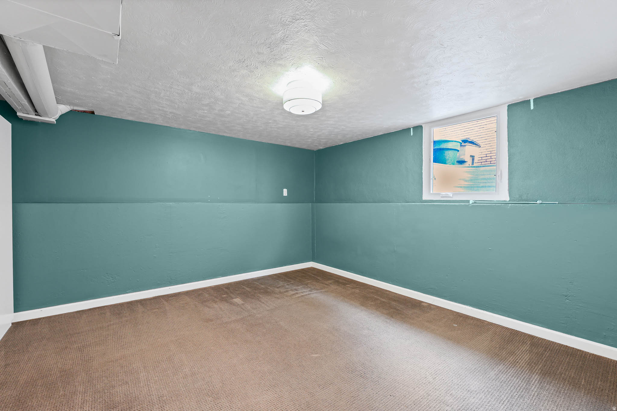 FIVE ACRE - Residential Lease