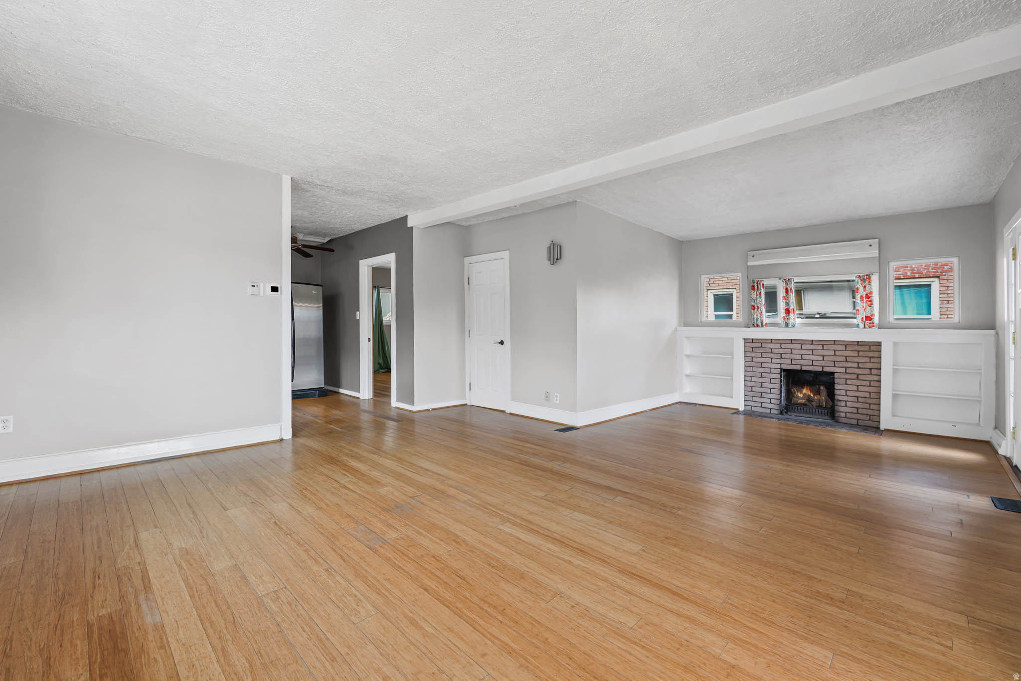 FIVE ACRE - Residential Lease