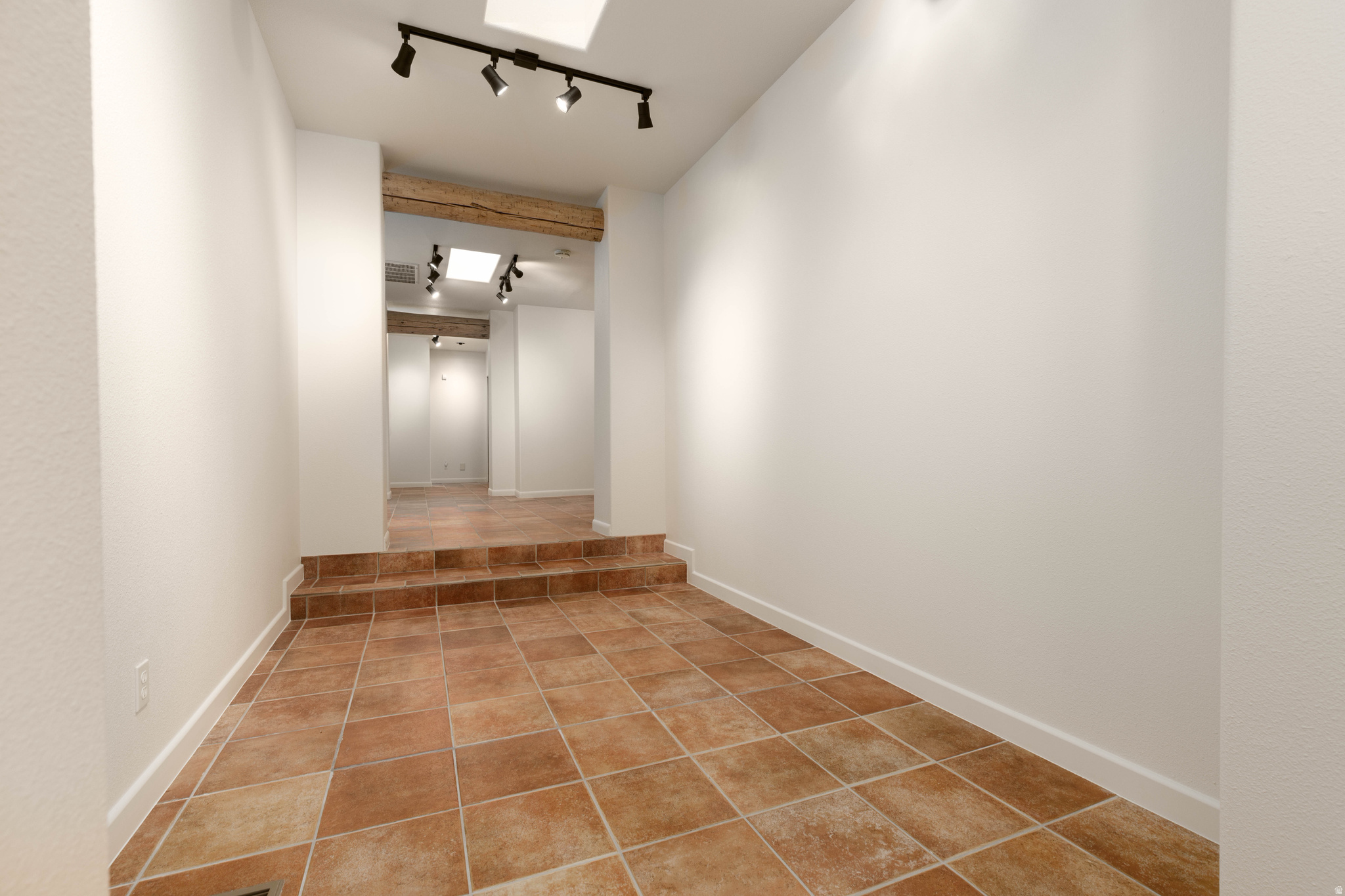 SHONTO POINT 16 - Residential