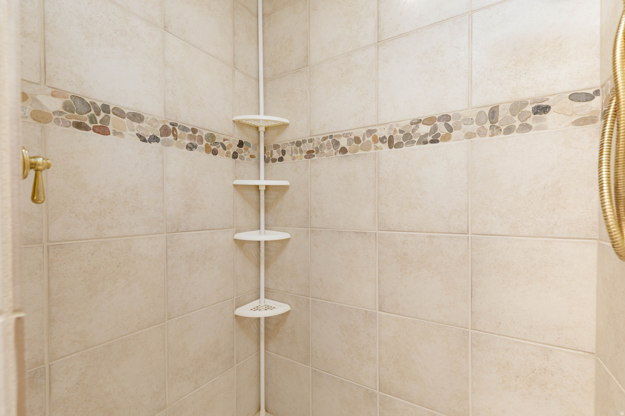 SHONTO POINT 16 - Residential