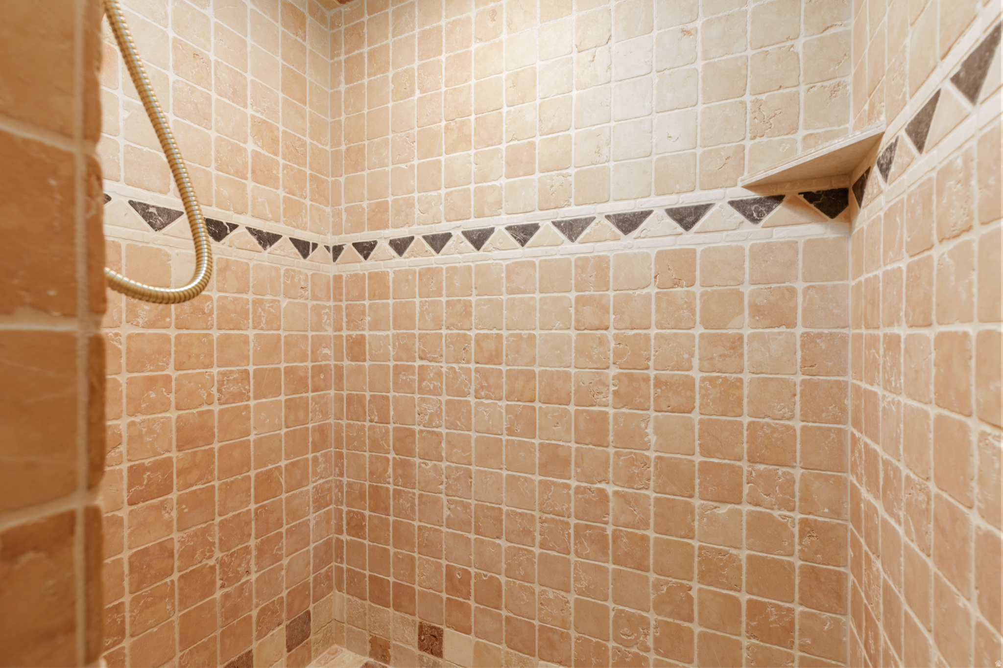 SHONTO POINT 16 - Residential