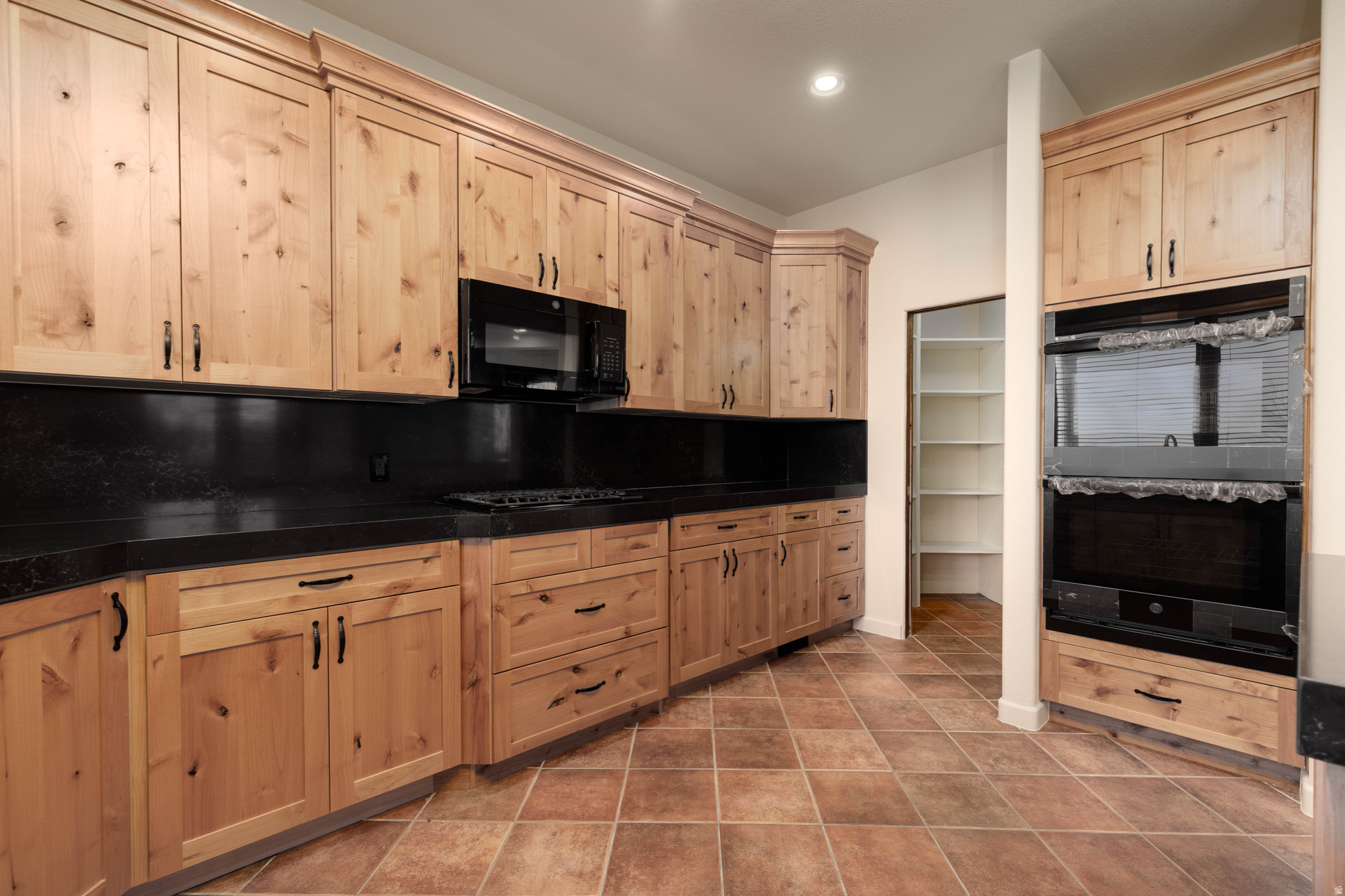 SHONTO POINT 16 - Residential