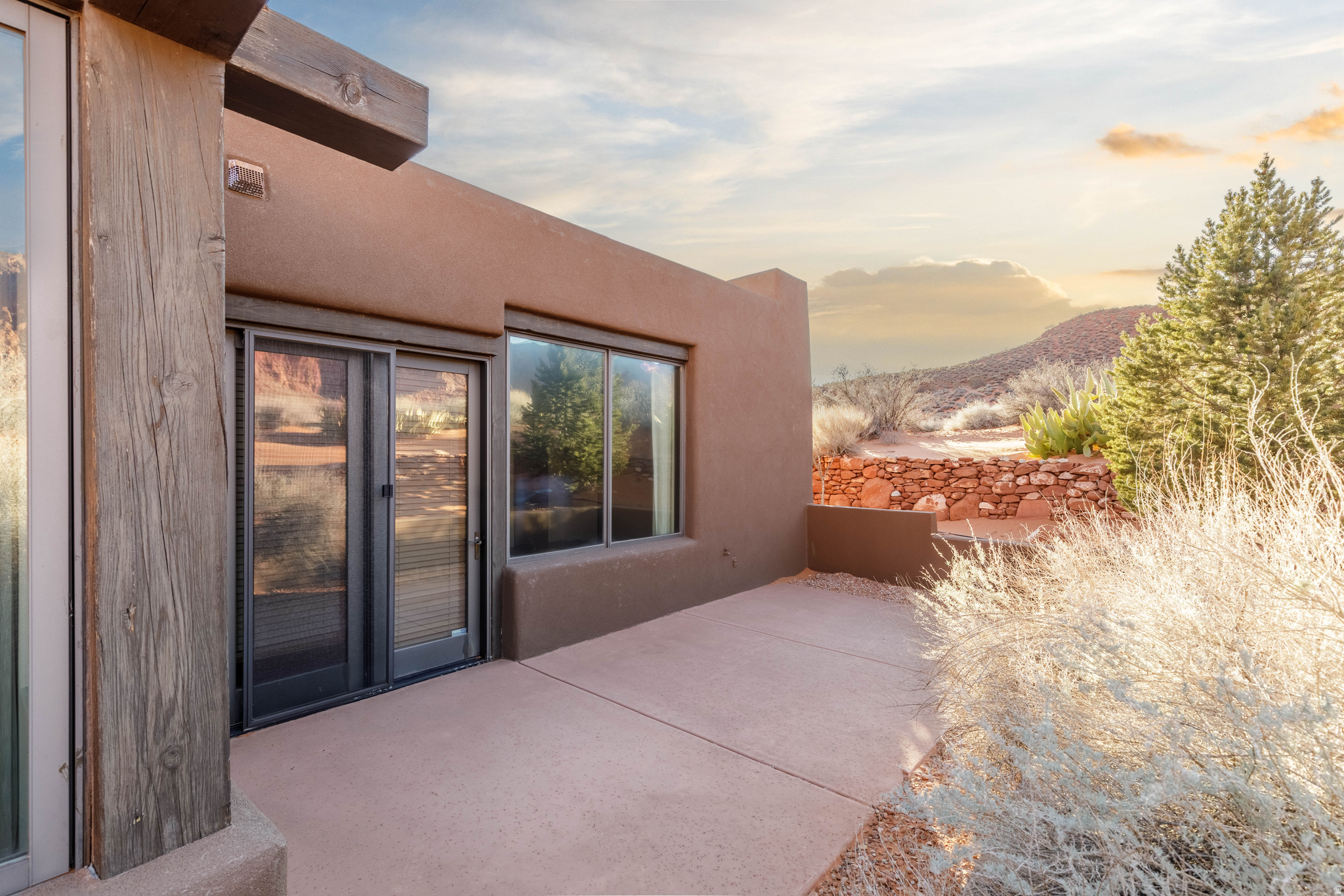 SHONTO POINT 16 - Residential