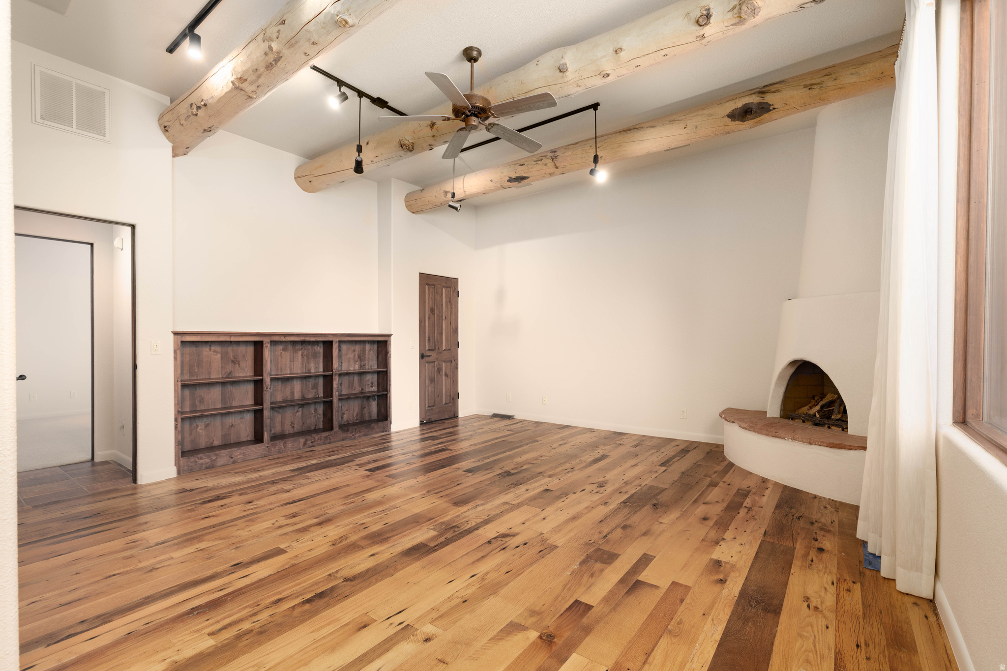 SHONTO POINT 16 - Residential