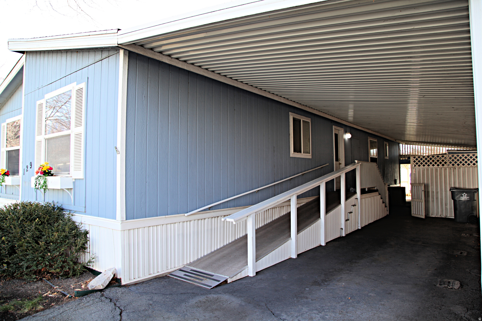 SEVEN CS - Residential