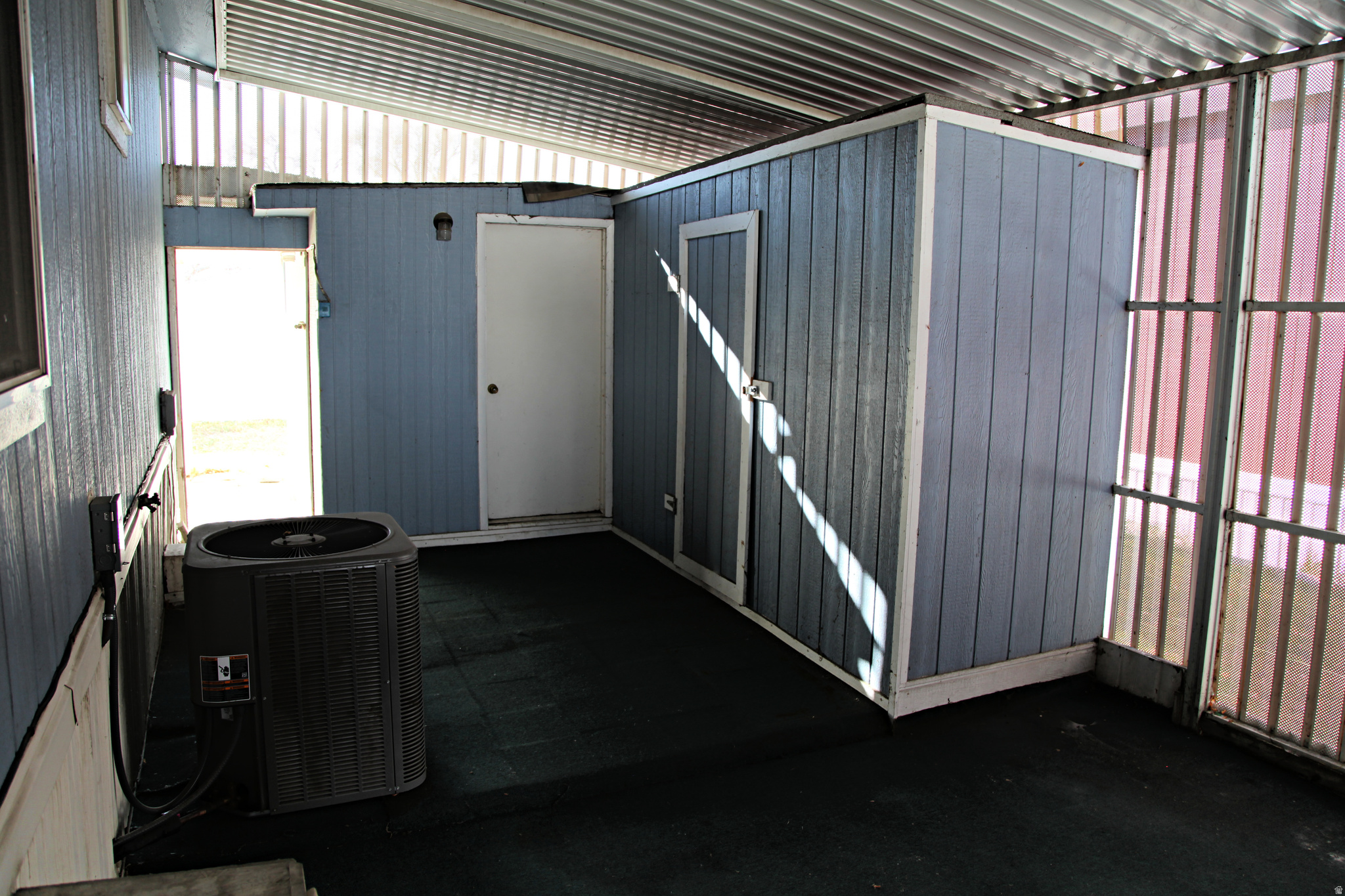 SEVEN CS - Residential