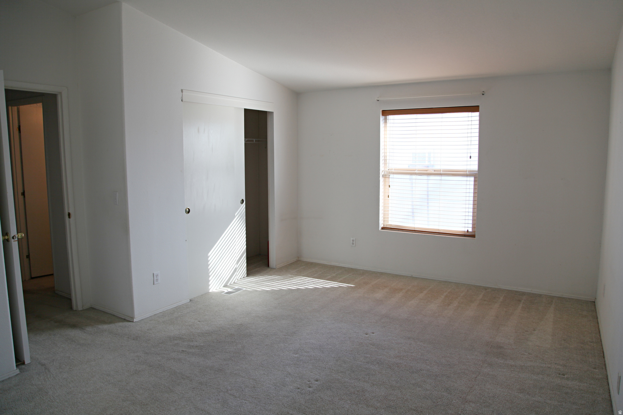 SEVEN CS - Residential