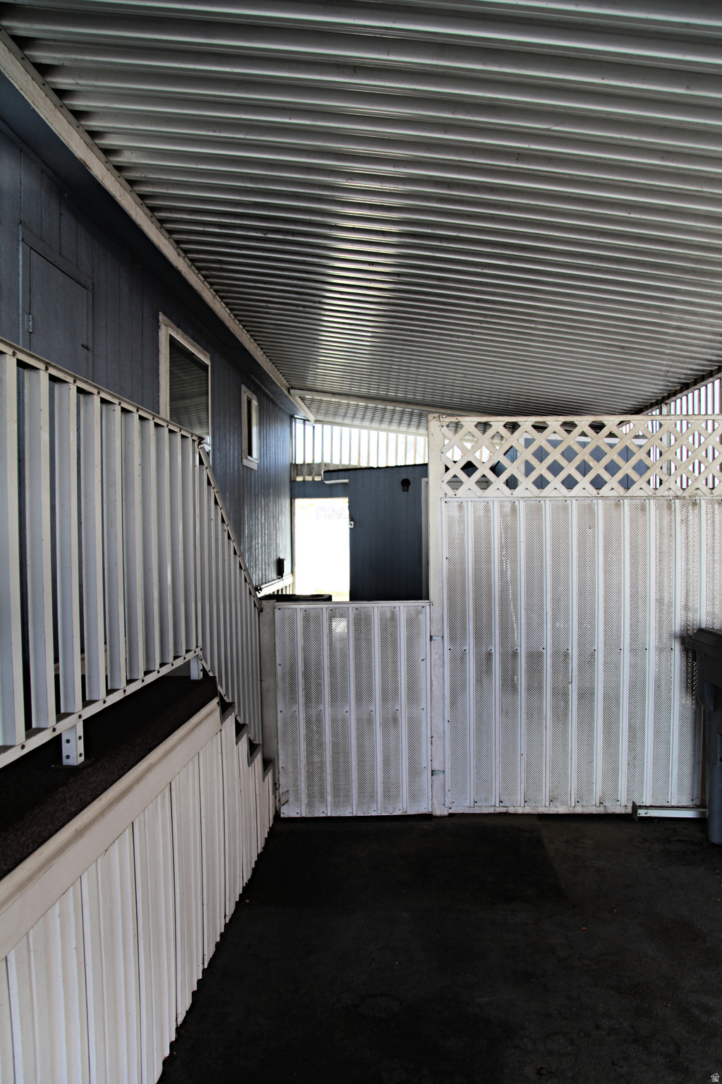 SEVEN CS - Residential