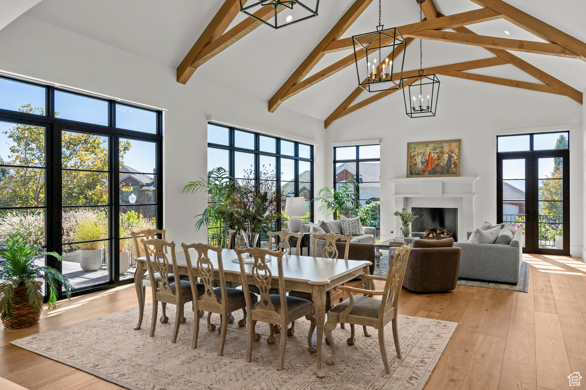 CAPITOL PARK - Residential