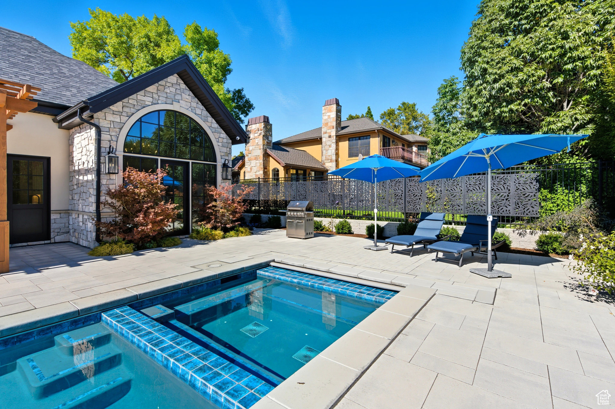 CAPITOL PARK - Residential