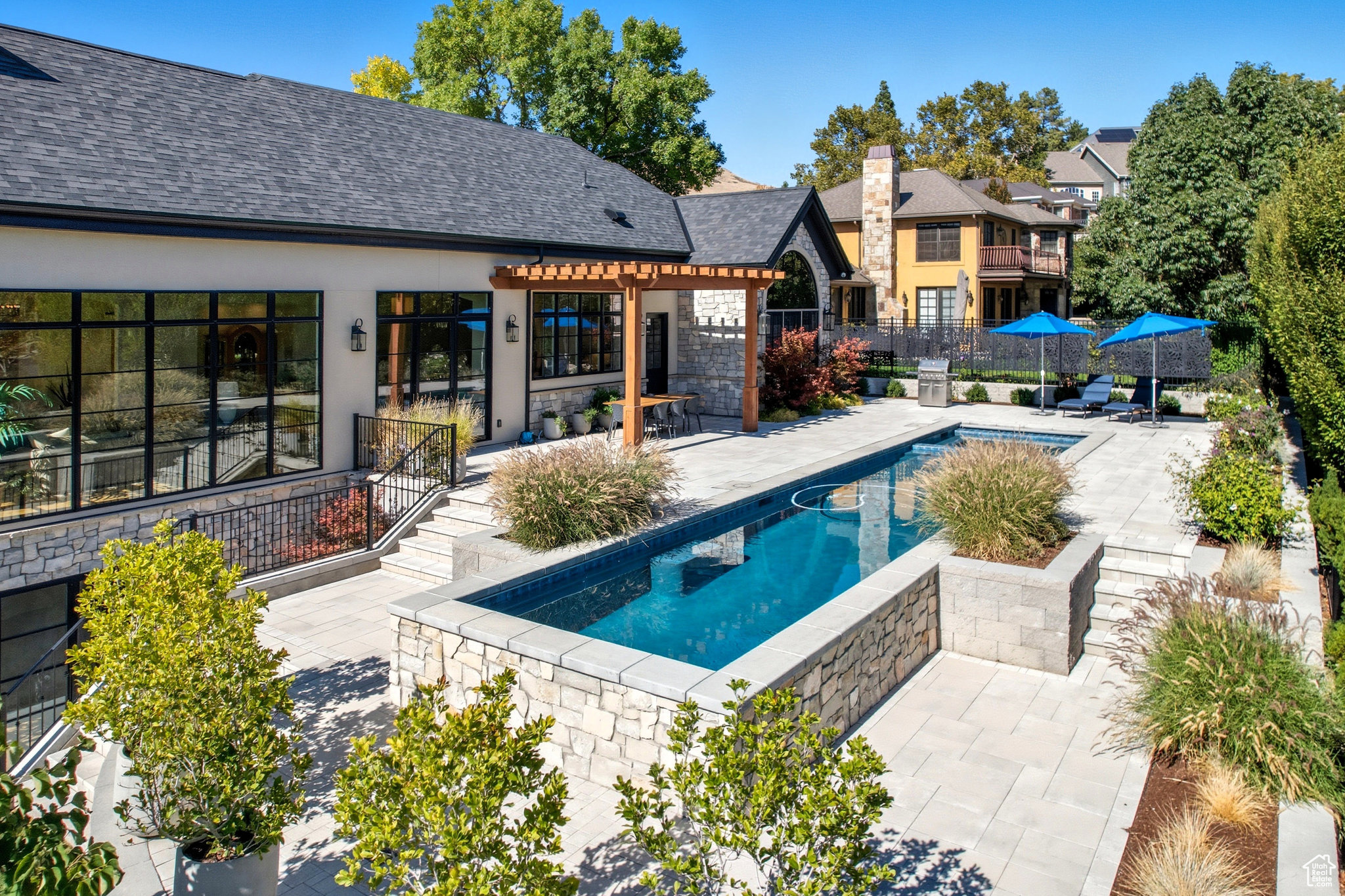 CAPITOL PARK - Residential