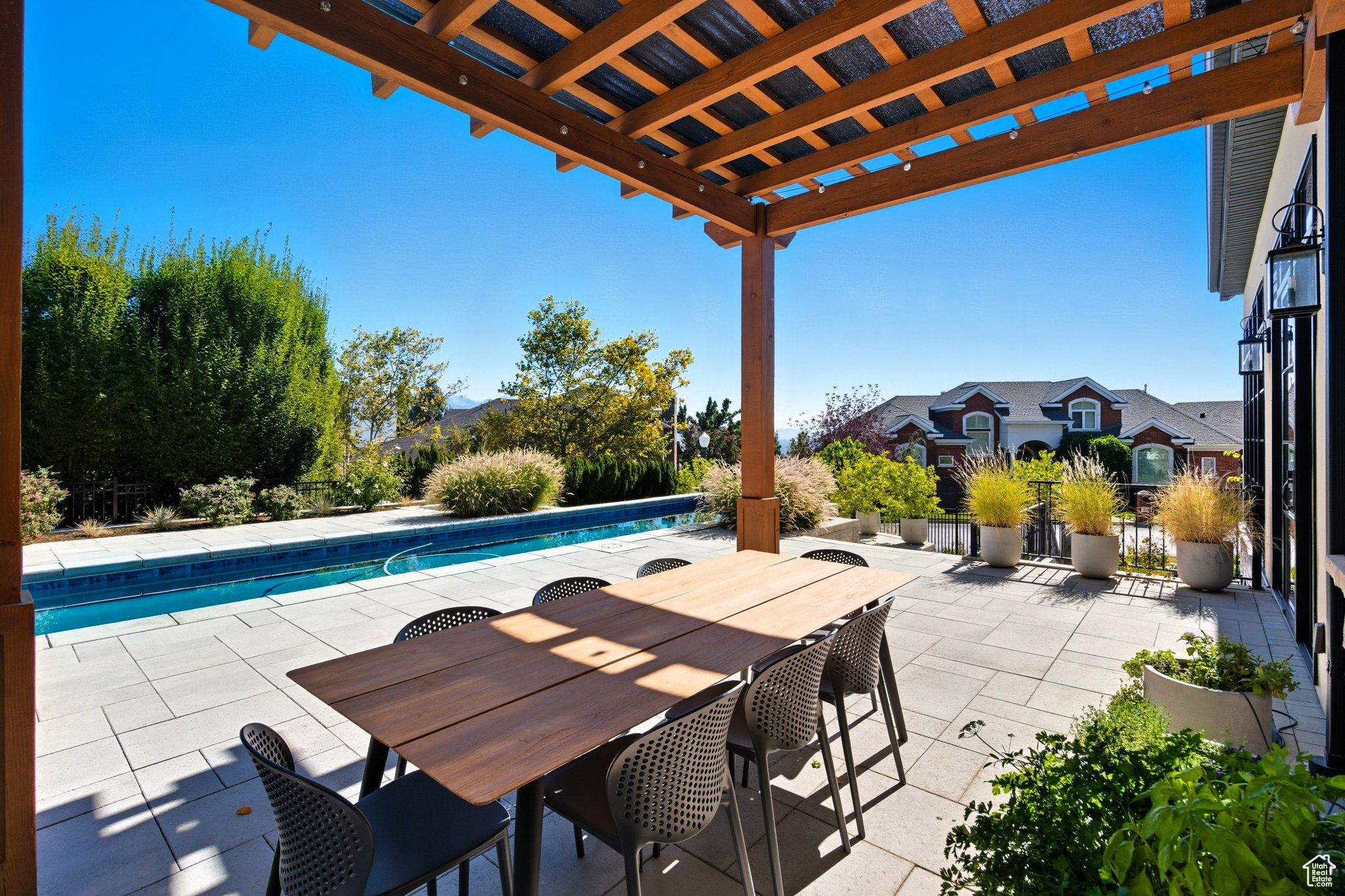 CAPITOL PARK - Residential