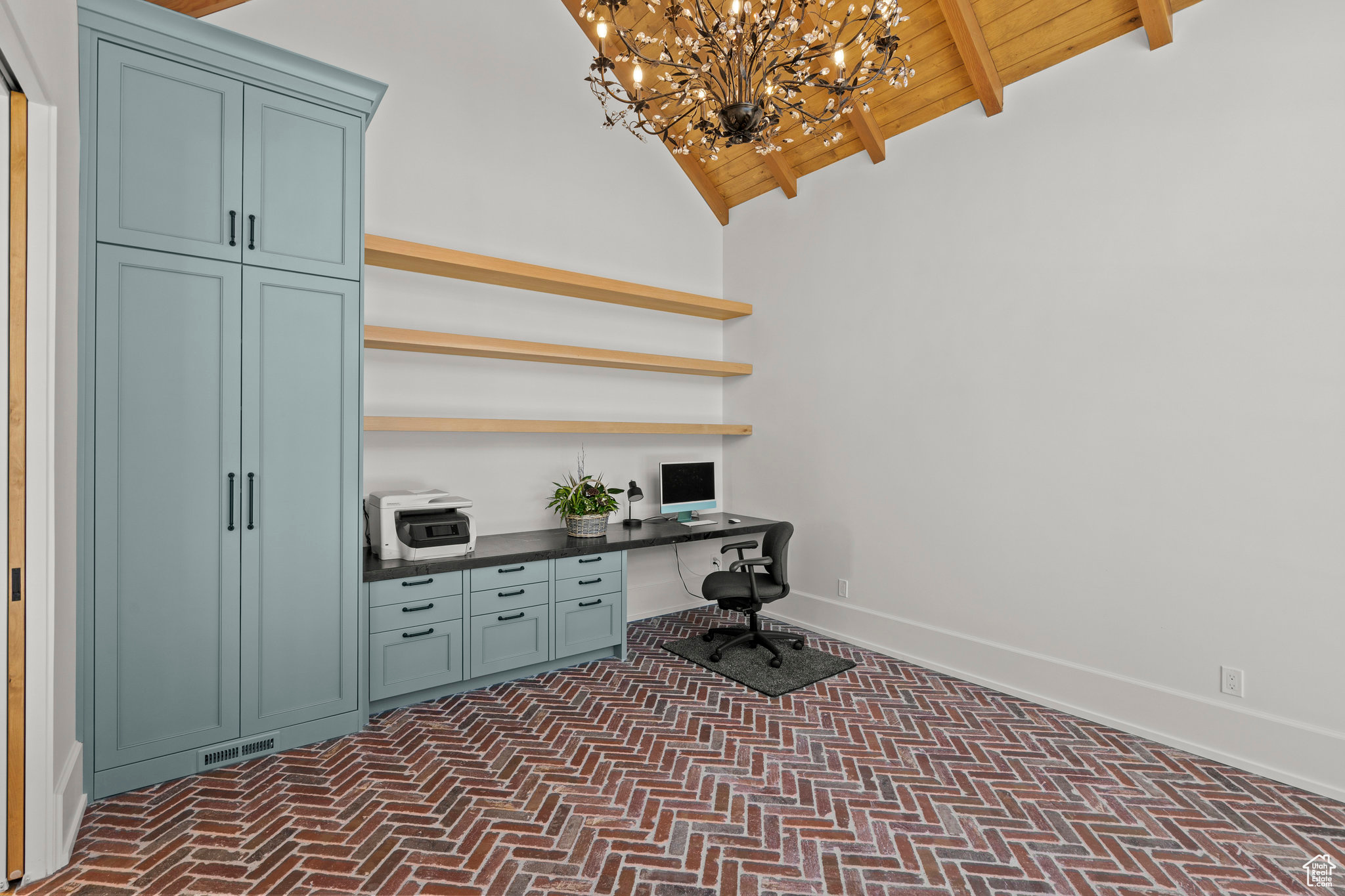 CAPITOL PARK - Residential