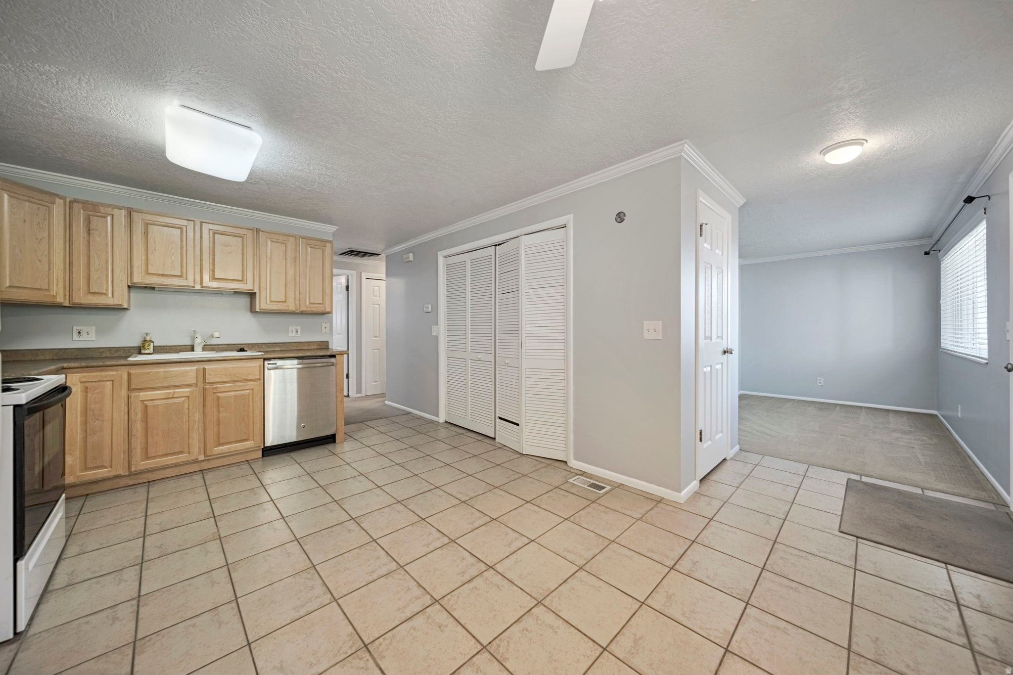 MOUNT VERNON ESTATES - Residential