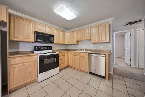 Tiny photo for 4008 S VERNON CIR #C, Holladay, UT 84124 (MLS # 2134541)