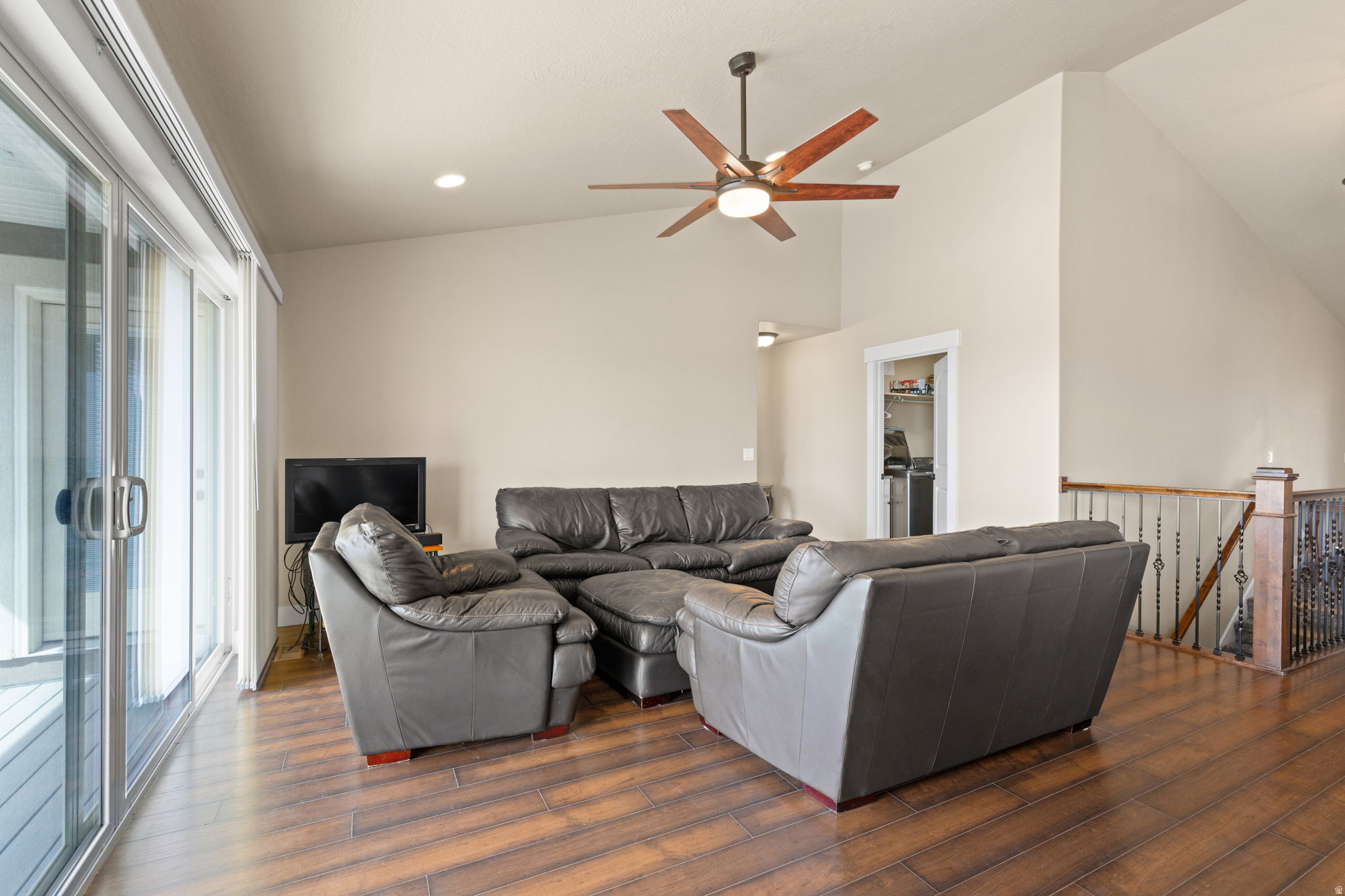 CANYON HILLS - Residential