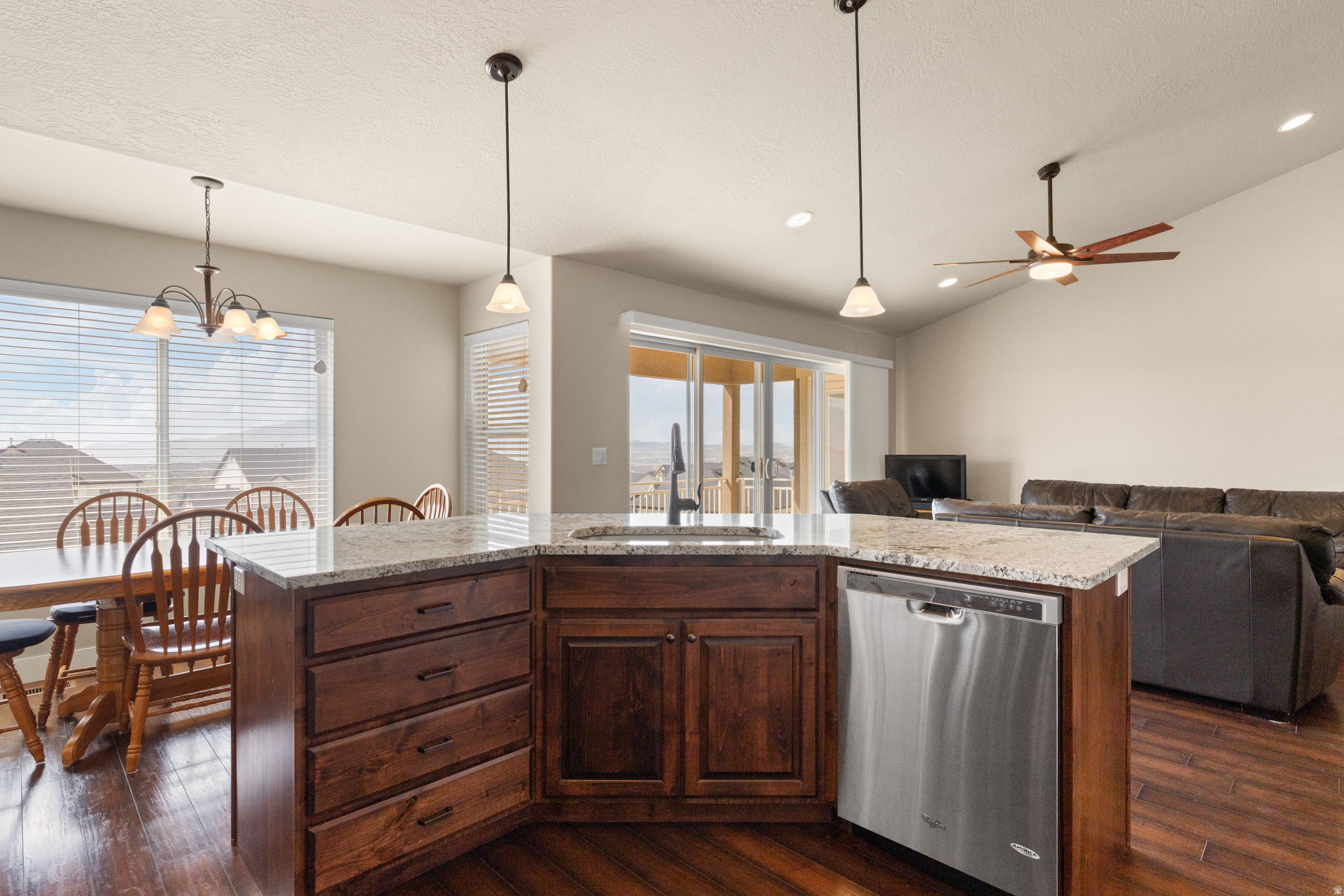 CANYON HILLS - Residential