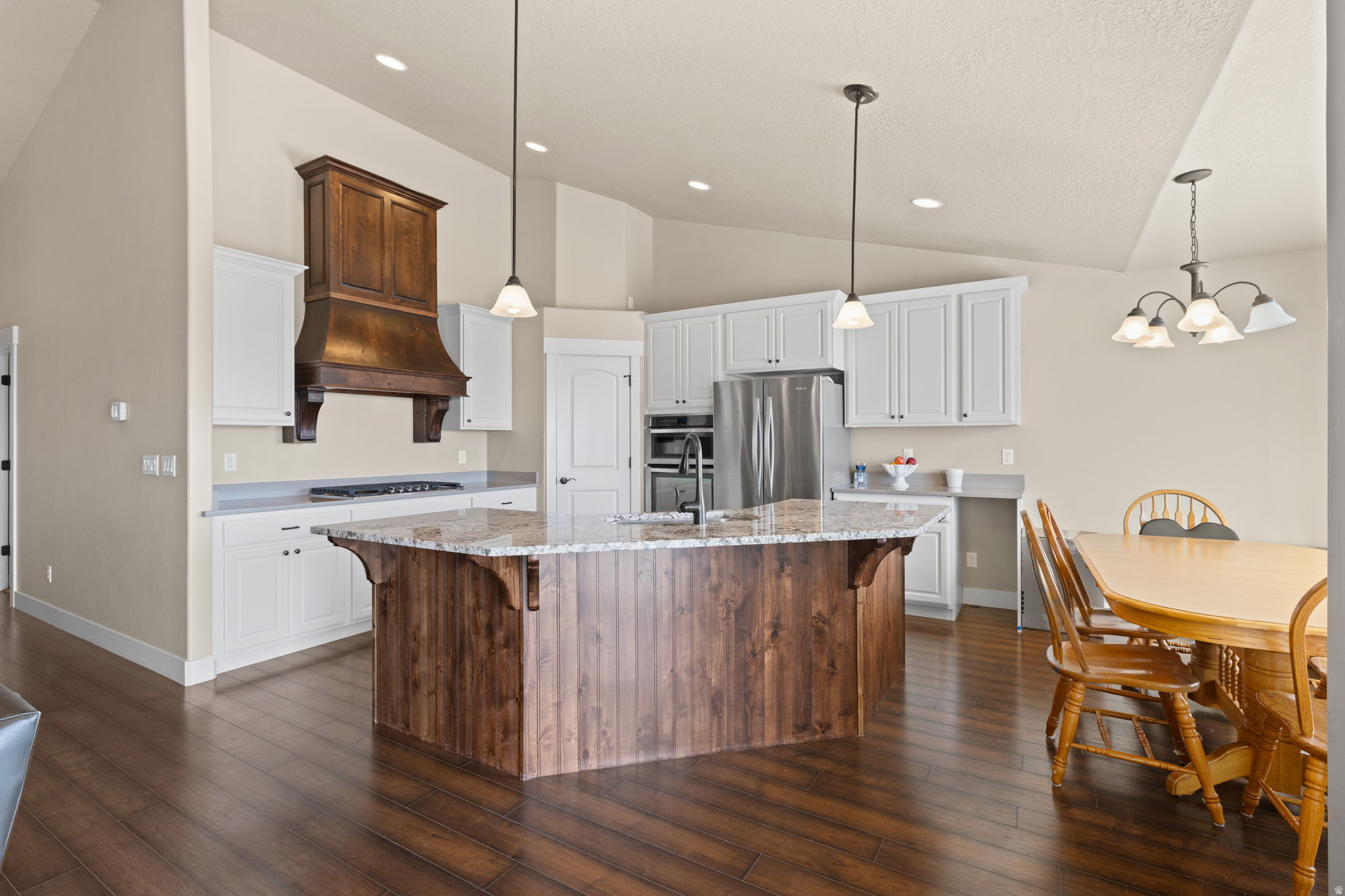 CANYON HILLS - Residential