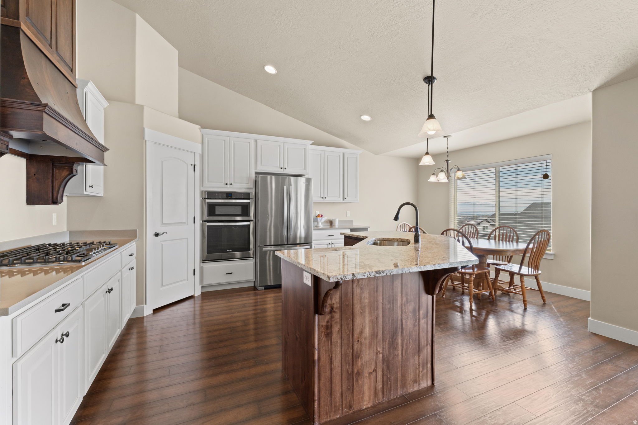 CANYON HILLS - Residential