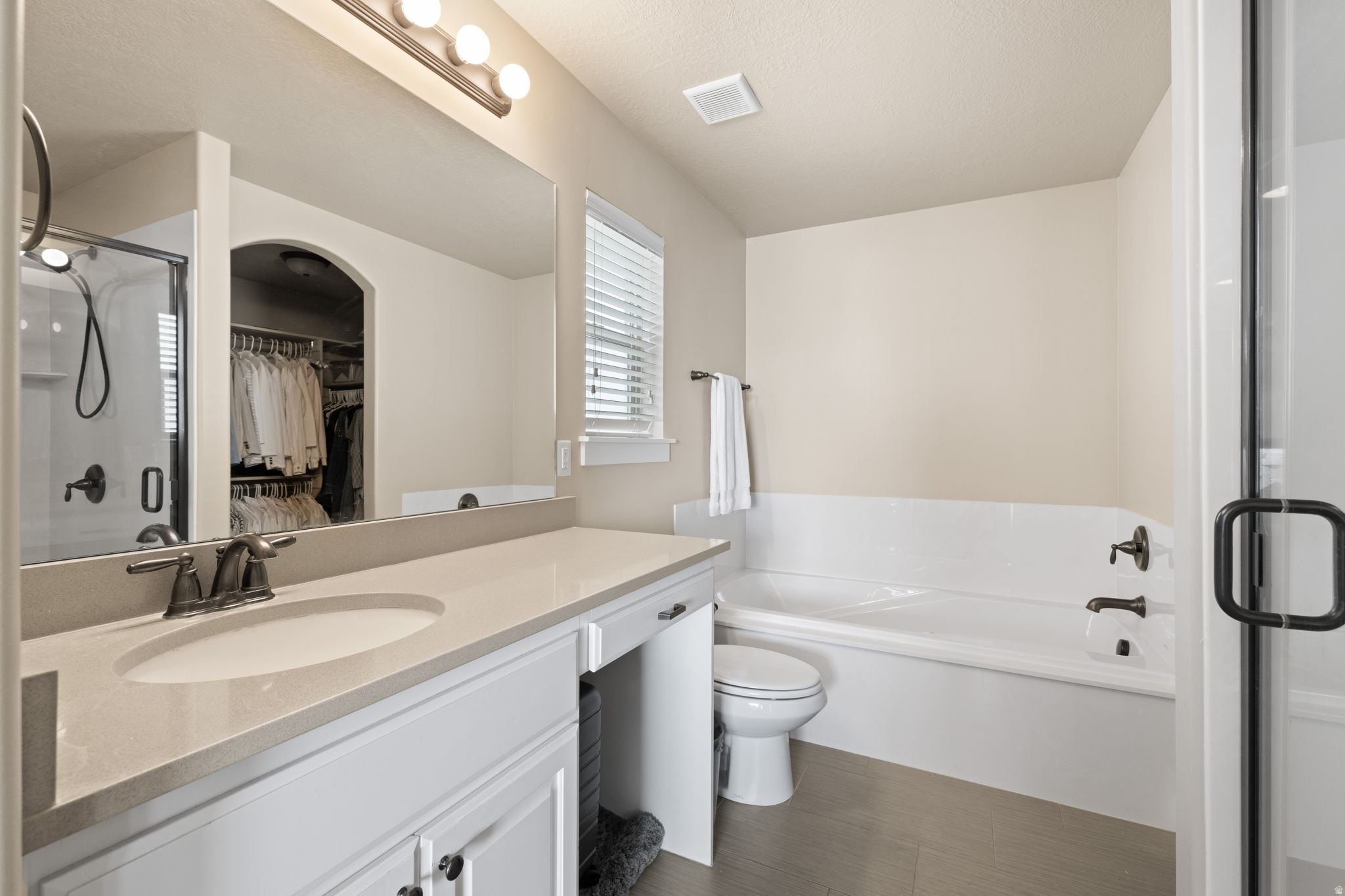 CANYON HILLS - Residential