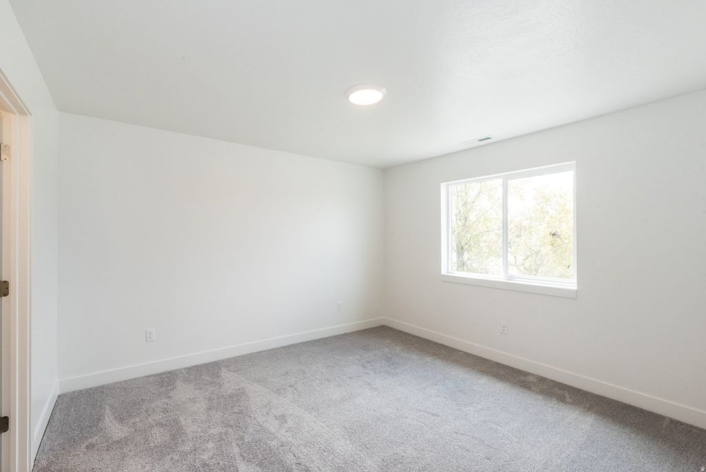 Photo of 645 E 2475 N, North Logan, UT 84341 (MLS # 2125017)