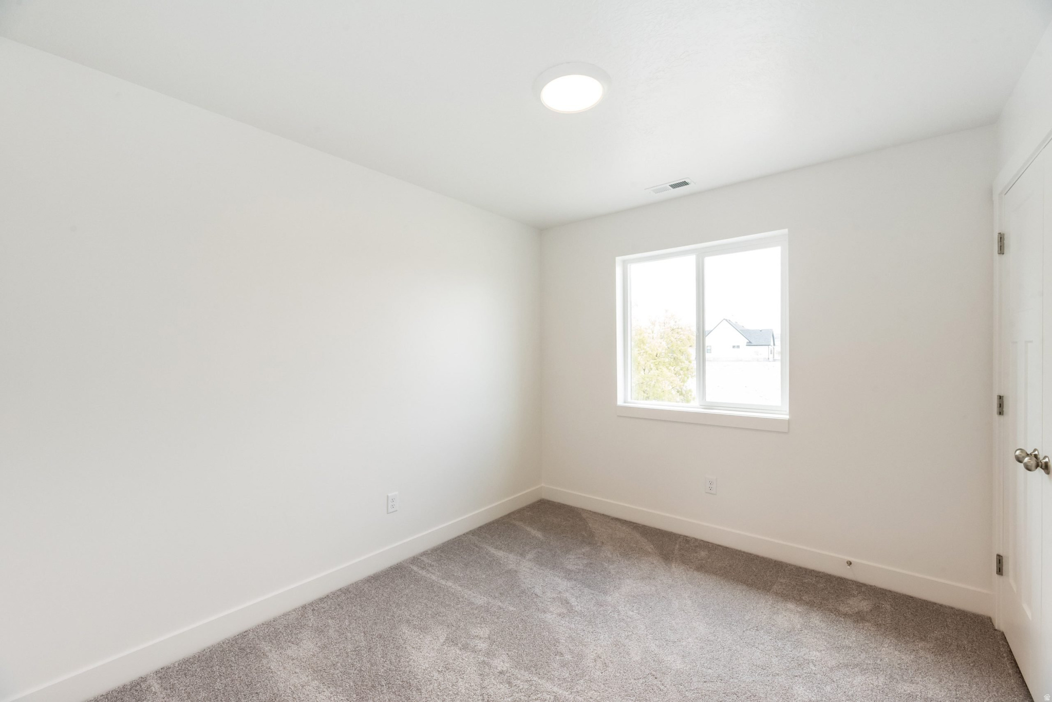 SMILING H - Residential