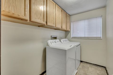 Tiny photo for 8136 S COTTONWOOD CIR, Sandy, UT 84094 (MLS # 2131890)