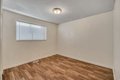 Tiny photo for 8136 S COTTONWOOD CIR, Sandy, UT 84094 (MLS # 2131890)