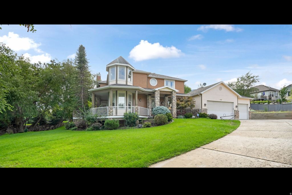 Photo of 2026 E 10765 S, Sandy, UT 84092 (MLS # 2137562)